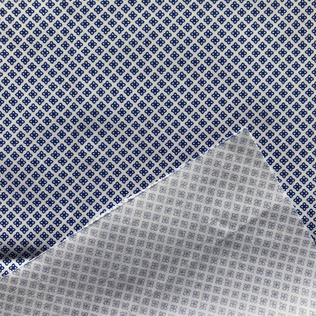 Hot sale fashion design Spandex Fabric by compact yarn 98% cotton 2% spandex poplin printed shirts woven stretchy fabric