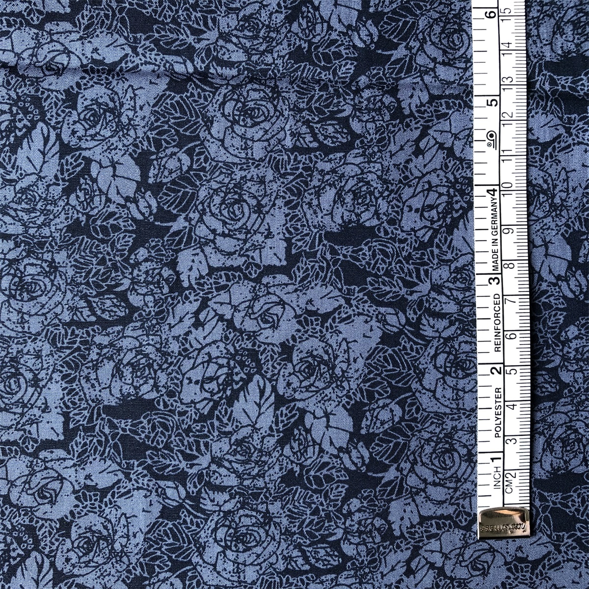 Sun-rising Textile Cotton fabric hot sale high quality soft 100% cotton poplin printed fabric for men's shirts
